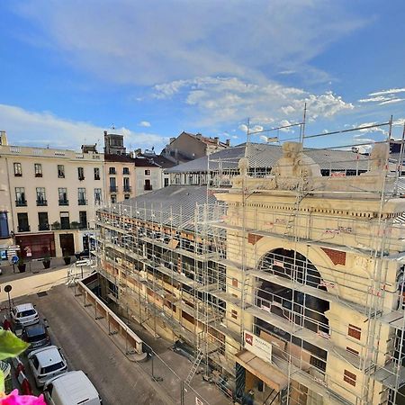 Appartement De Charme Avec Balcon Au Pied Des Commerces Béziers Exteriör bild