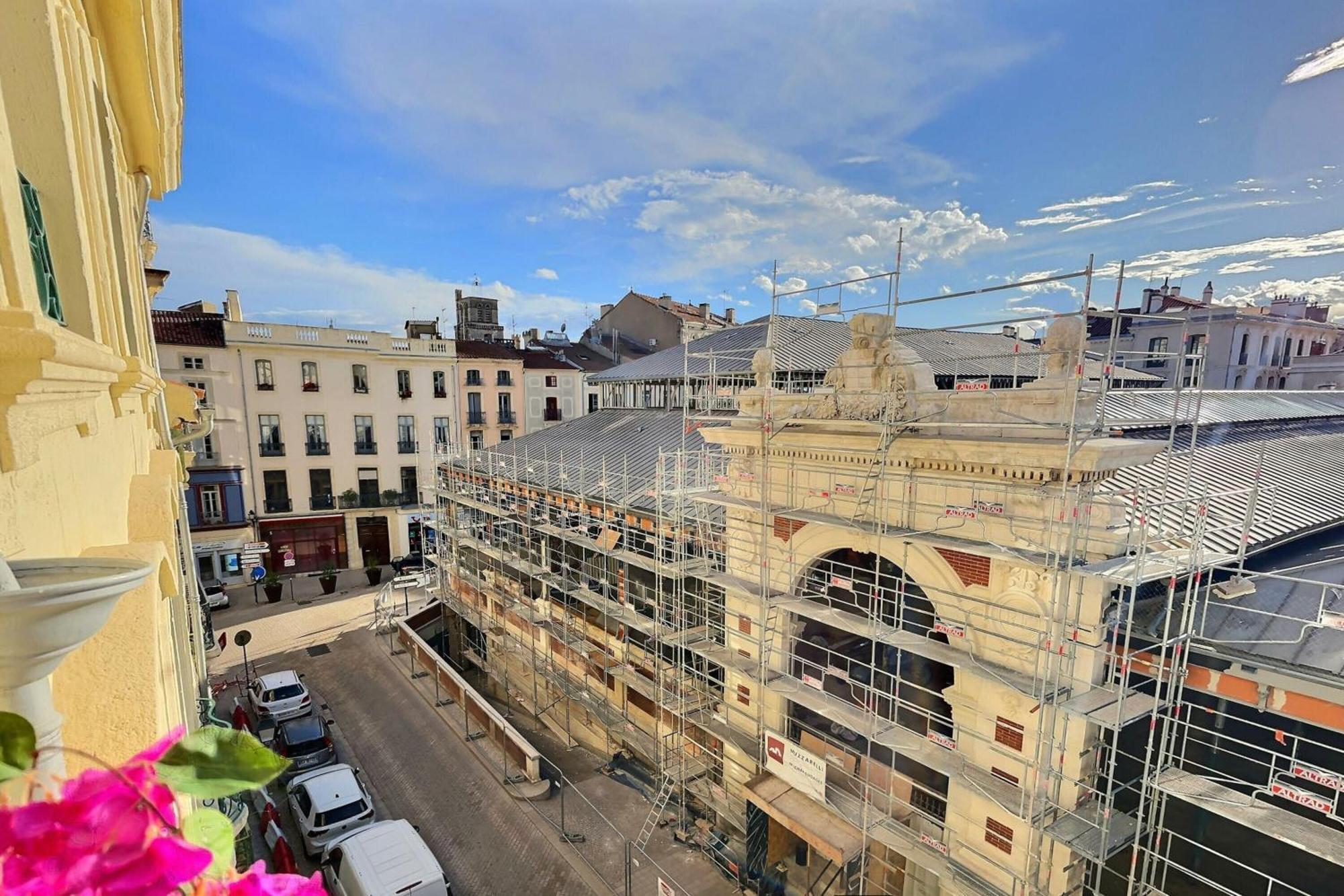Appartement De Charme Avec Balcon Au Pied Des Commerces Béziers Exteriör bild