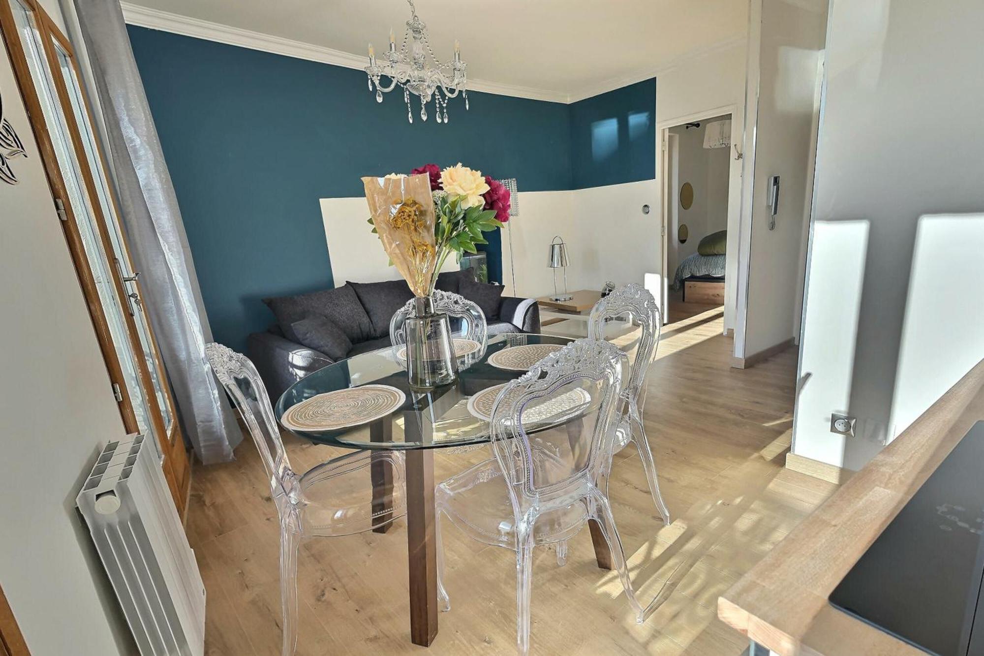 Appartement De Charme Avec Balcon Au Pied Des Commerces Béziers Exteriör bild